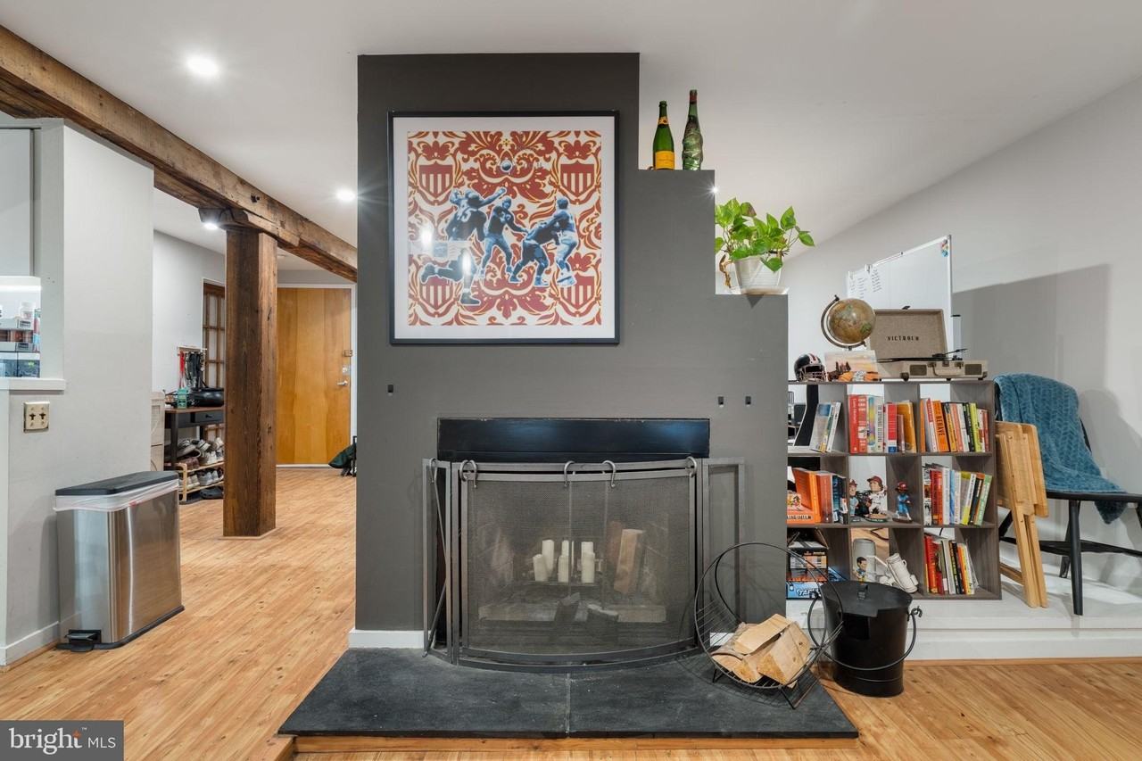 11418 Naudain St #C - Photo 4 of 31