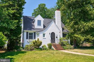 230 N Jackson St - Photo 1 of 1