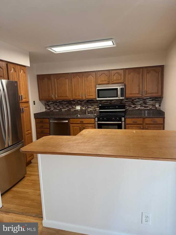 6718 Chestnut Oak Ln - Photo 2 of 31