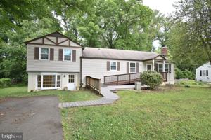 featured image of 7804 Ridgewood Dr