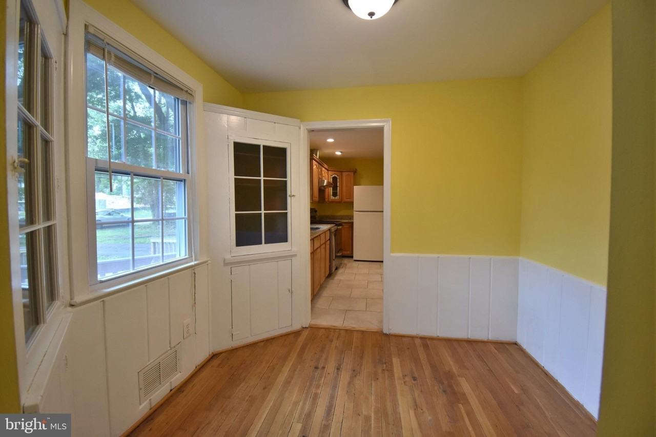 7804 Ridgewood Dr - Photo 6 of 21