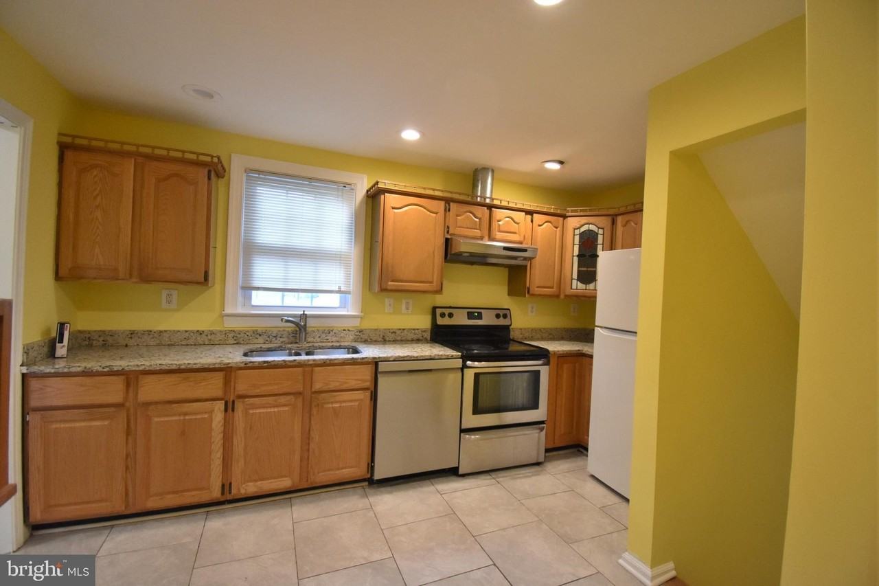 7804 Ridgewood Dr - Photo 7 of 21