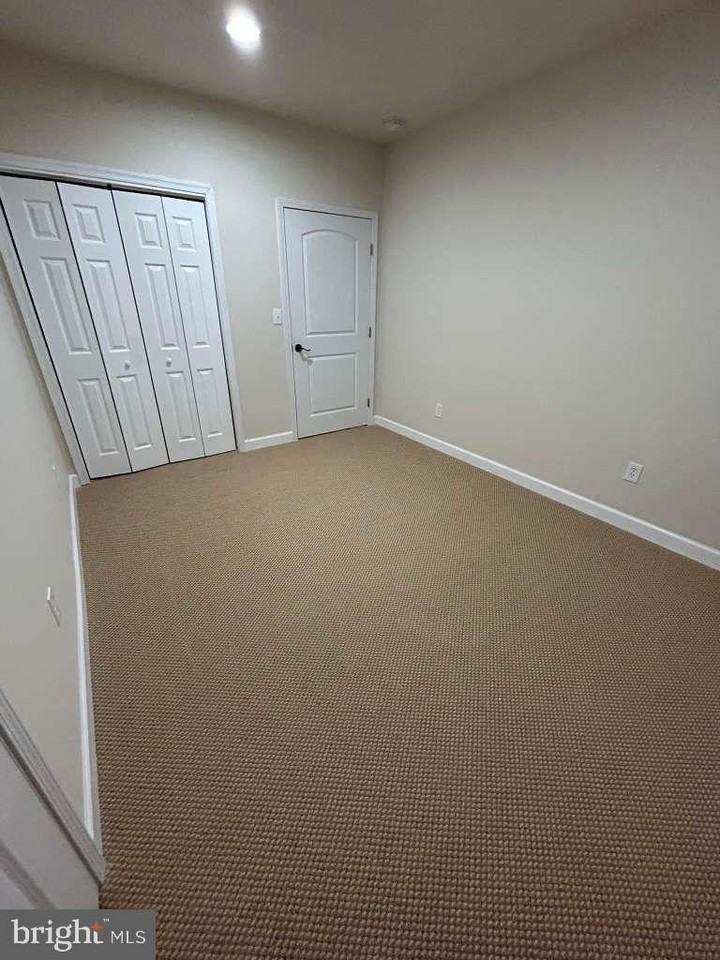 44377 Stone Roses Cir - Photo 5 of 9