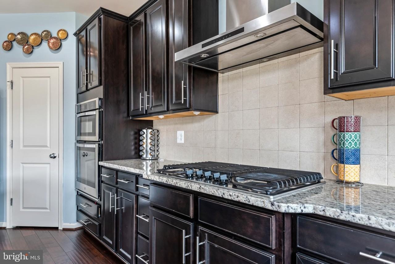 23638 Sailfish Sq - Photo 7 of 50