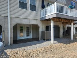 featured image of 65 Woods Edge Rd #18