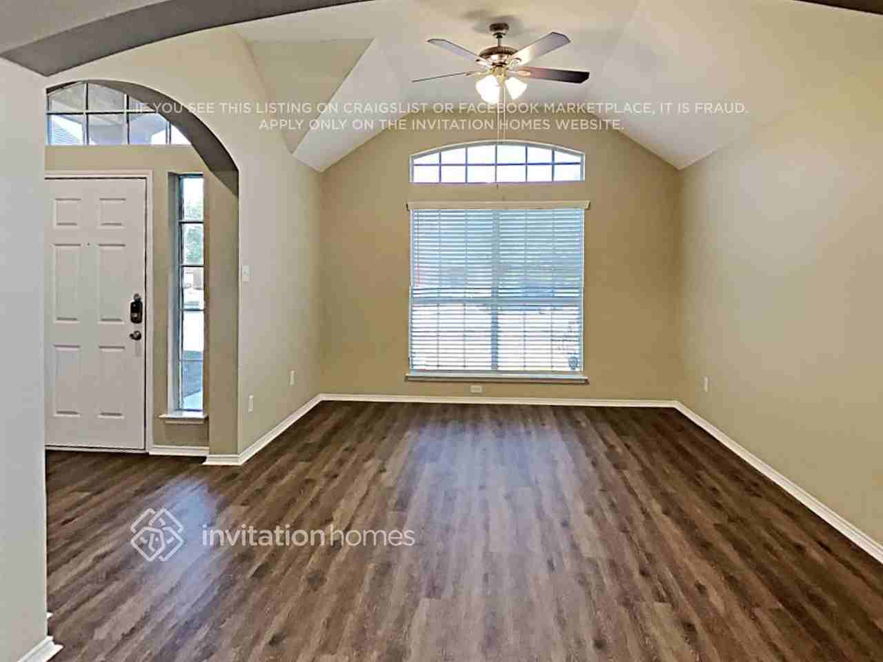904 Chestnut Ln - Photo 4 of 21