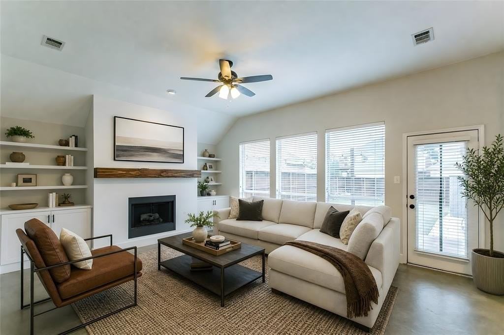 9454 Wichita Trl - Photo 6 of 29