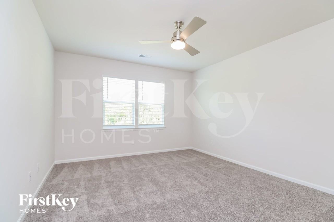 627 Goldburn Way - Photo 7 of 16