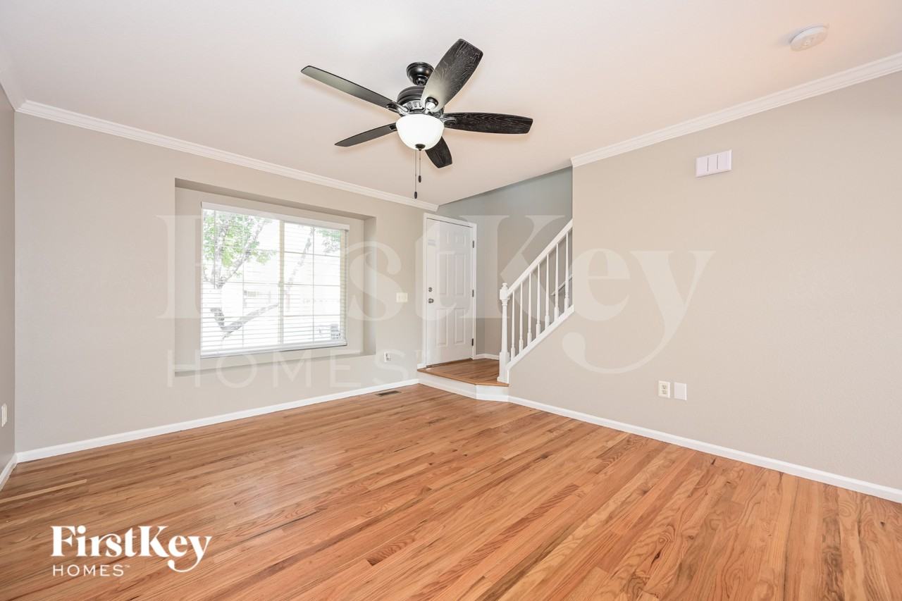 5415 Ben Park Cir - Photo 4 of 15