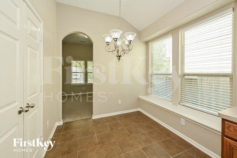 12919 Pecan Shores Dr - Photo 4 of 15