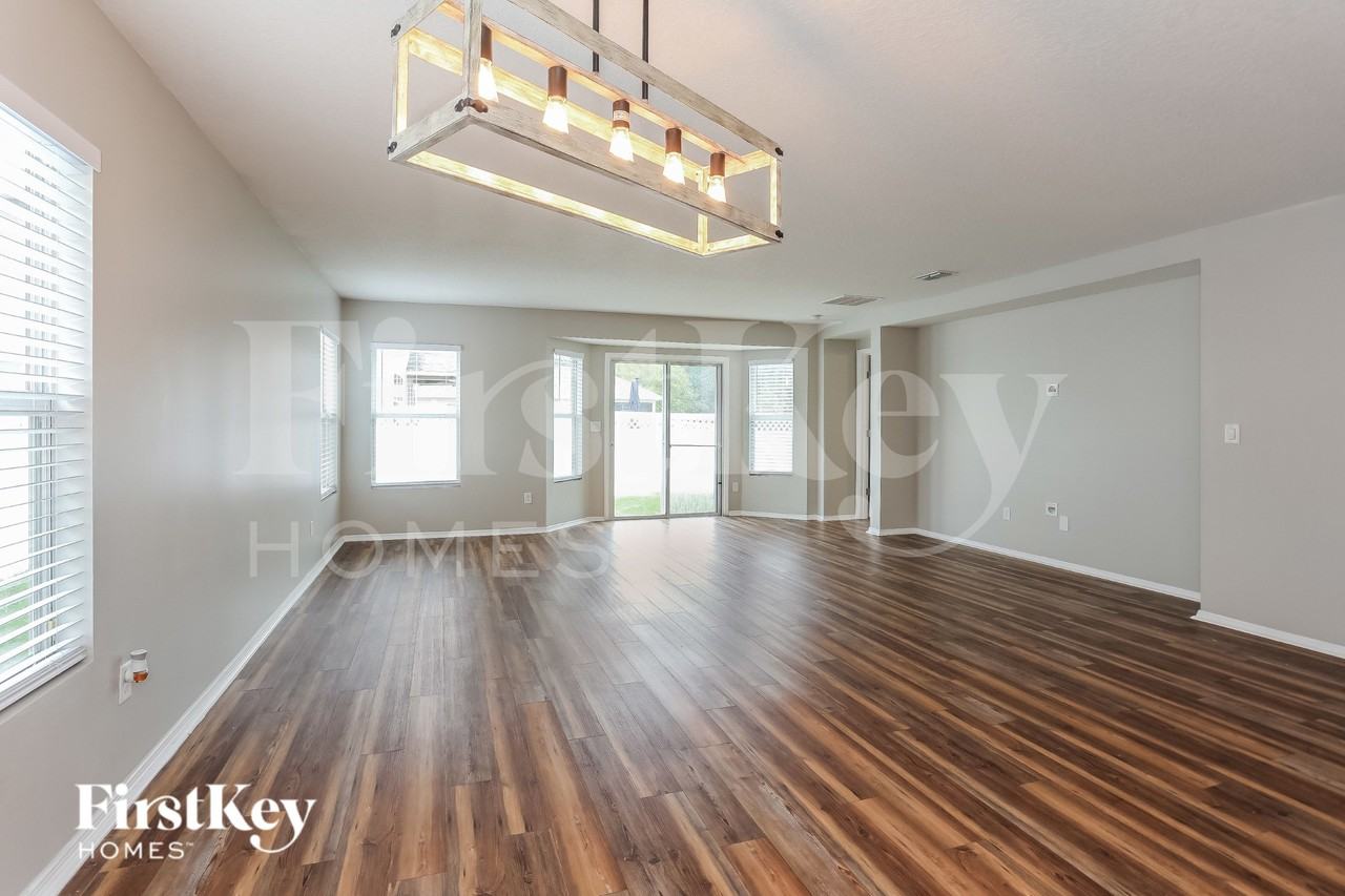 335 Candlebark Dr - Photo 4 of 15