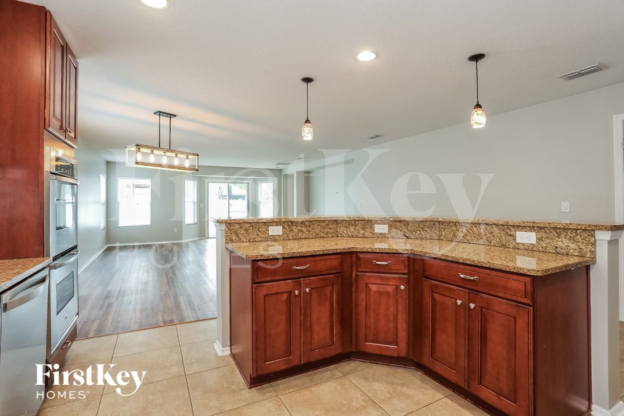 335 Candlebark Dr - Photo 7 of 15