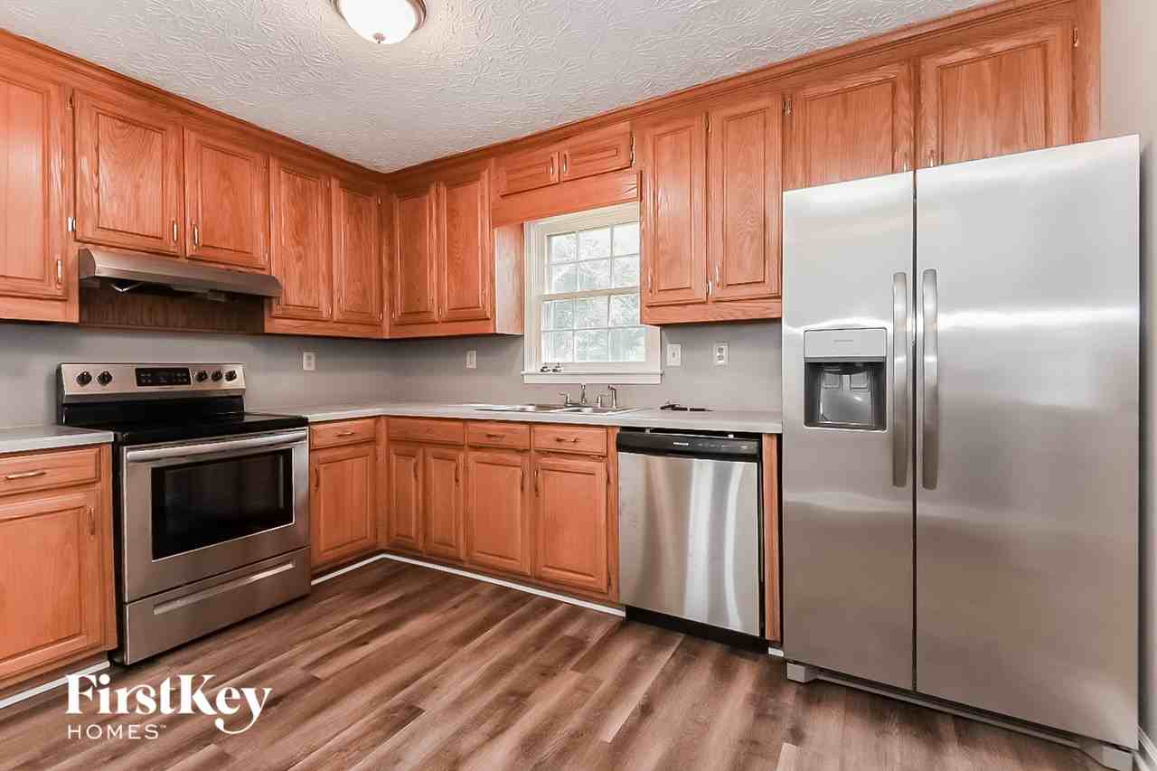 5029 Shelley Ct - Photo 6 of 15