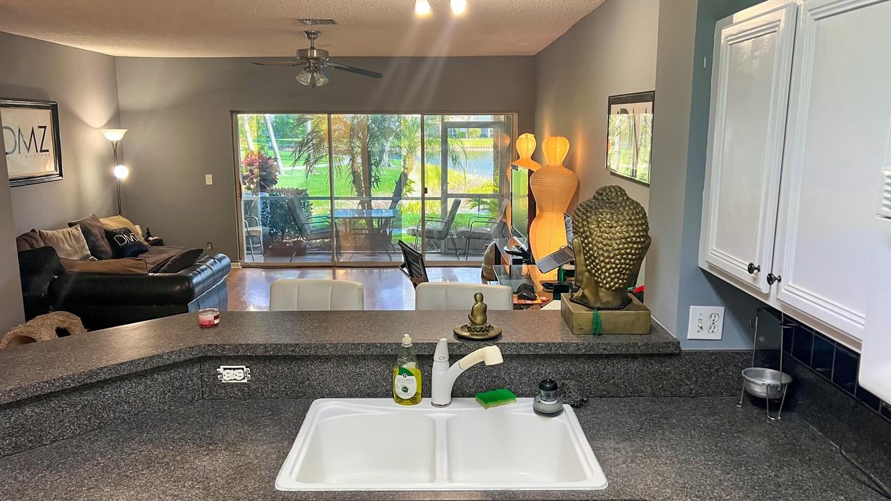 4584 Palmbrooke Cir - Photo 3 of 8