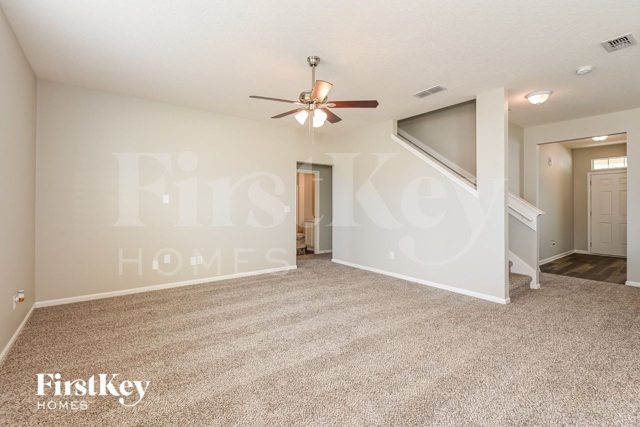 95179 Timberlake Dr - Photo 3 of 15