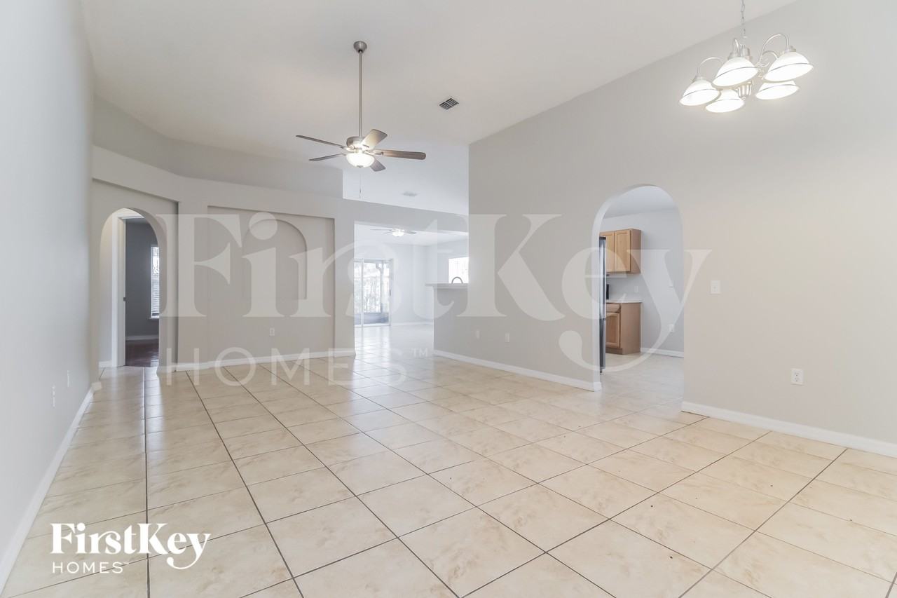 253 Mckay Blvd - Photo 4 of 16