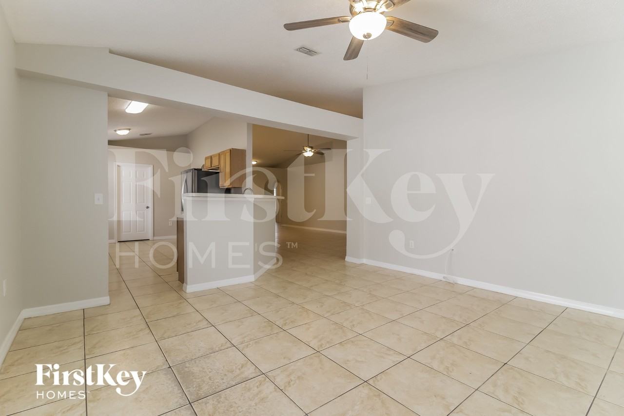 253 Mckay Blvd - Photo 5 of 16