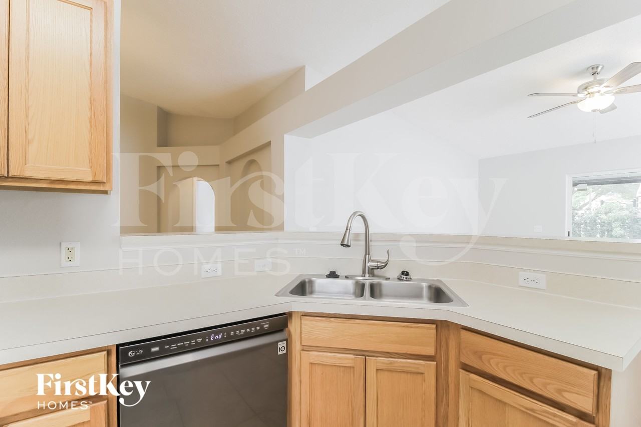 253 Mckay Blvd - Photo 7 of 16