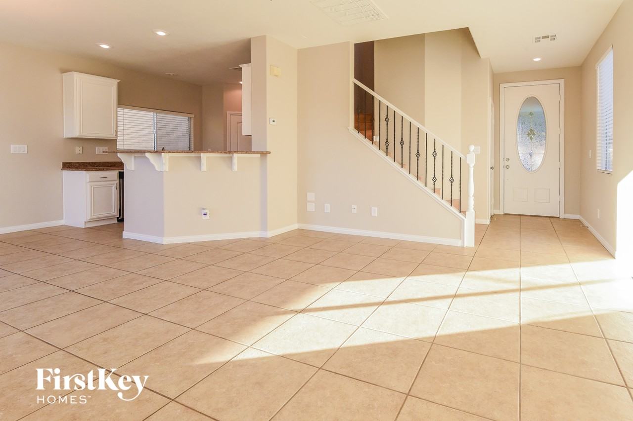 215 Del Cira Ave - Photo 2 of 15