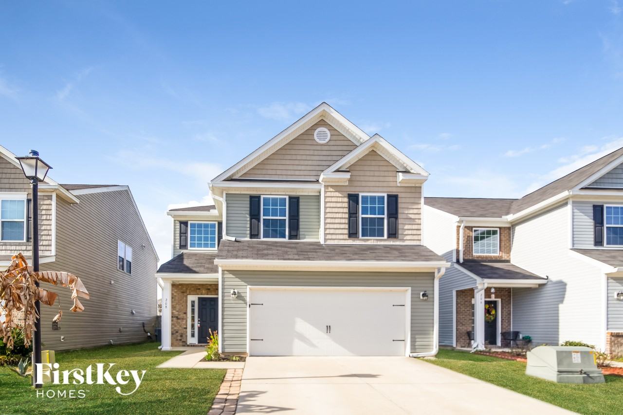 208 Longford Dr
