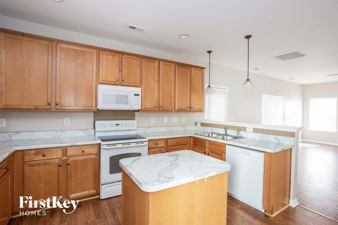 15221 Chowning Tavern Ln - Photo 6 of 15