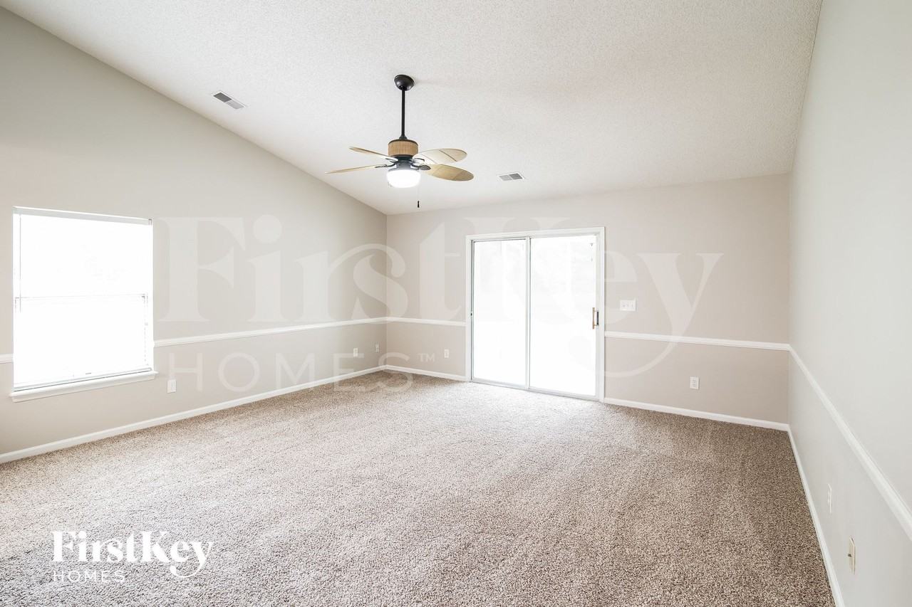 7923 Long Shadow Ln - Photo 2 of 15