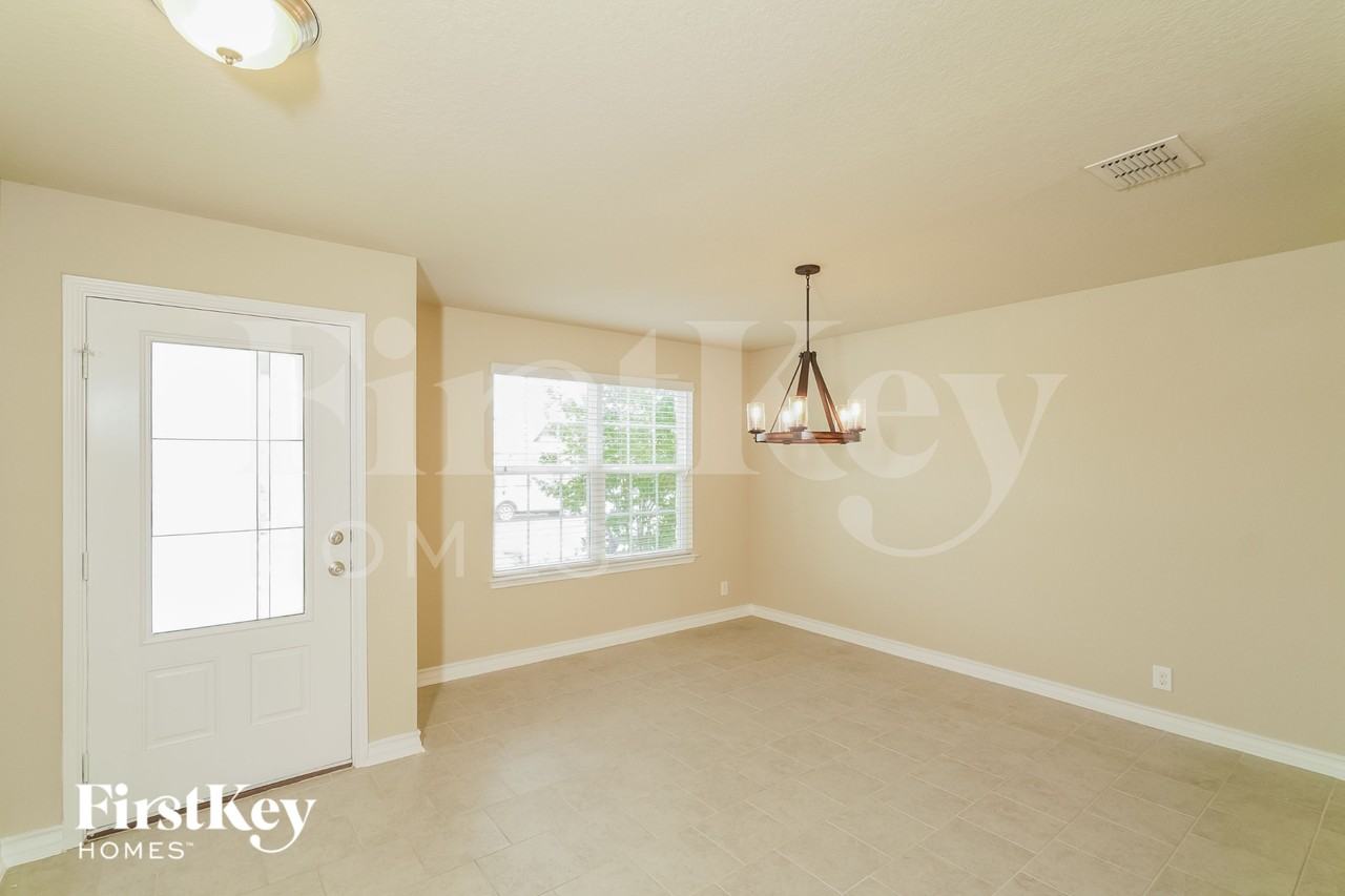 8715 Ritter Ldg - Photo 5 of 16