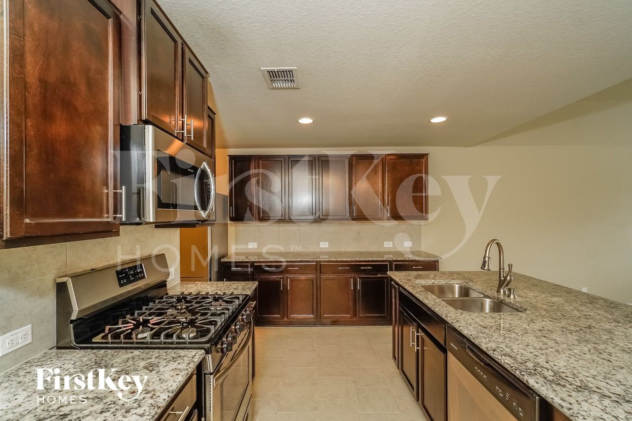 8715 Ritter Ldg - Photo 7 of 16