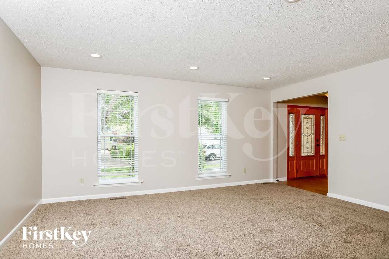 16263 Fullerton Meadows Dr - Photo 3 of 15