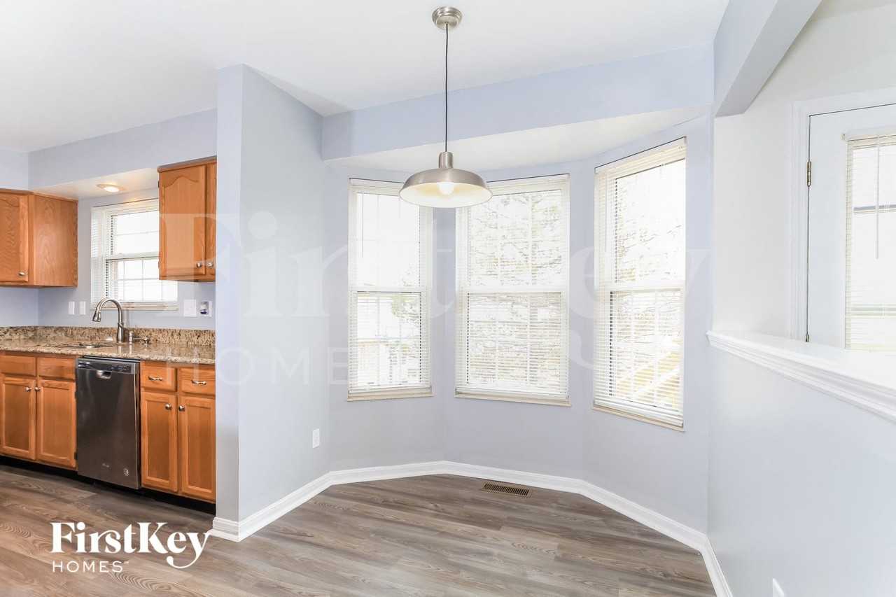 3359 Woodside Dr - Photo 6 of 15