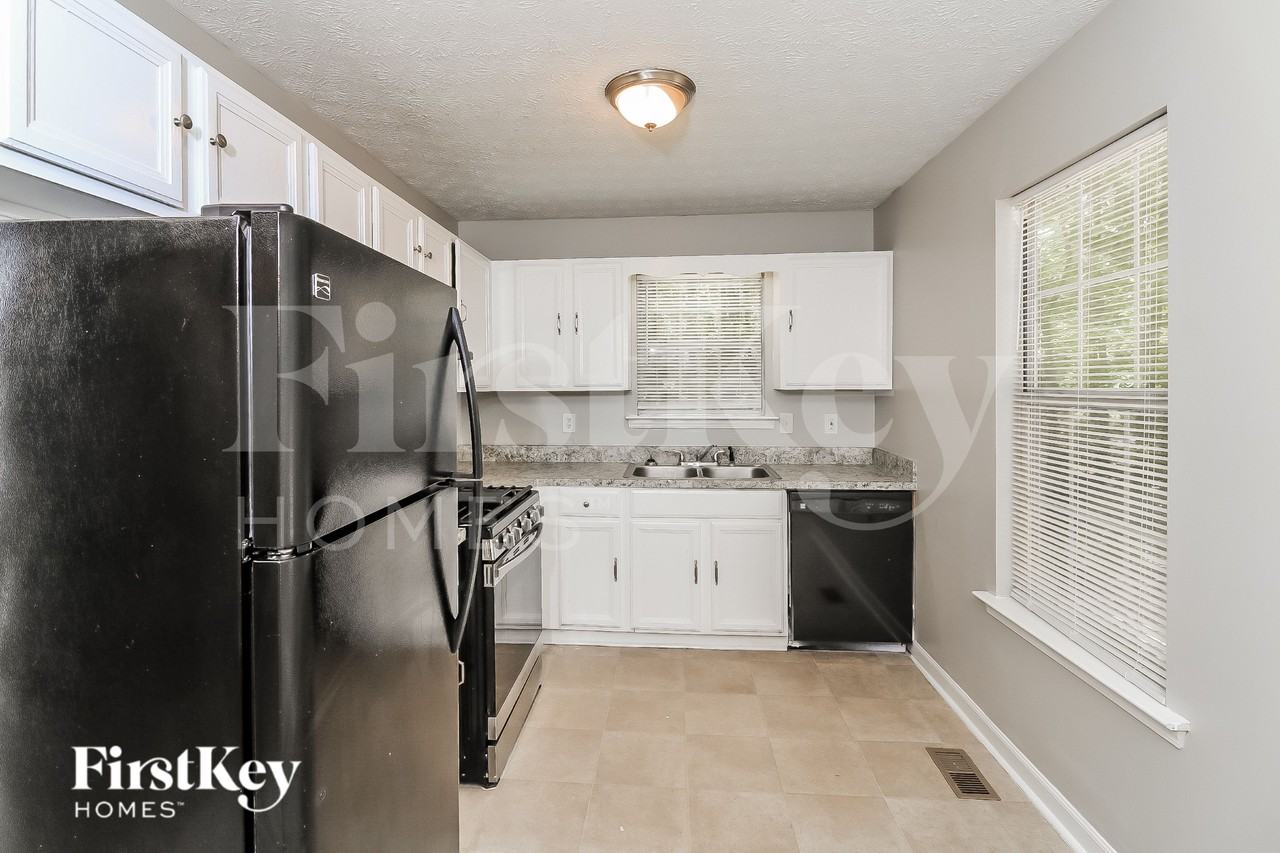 95 Glenwood Ct - Photo 7 of 16