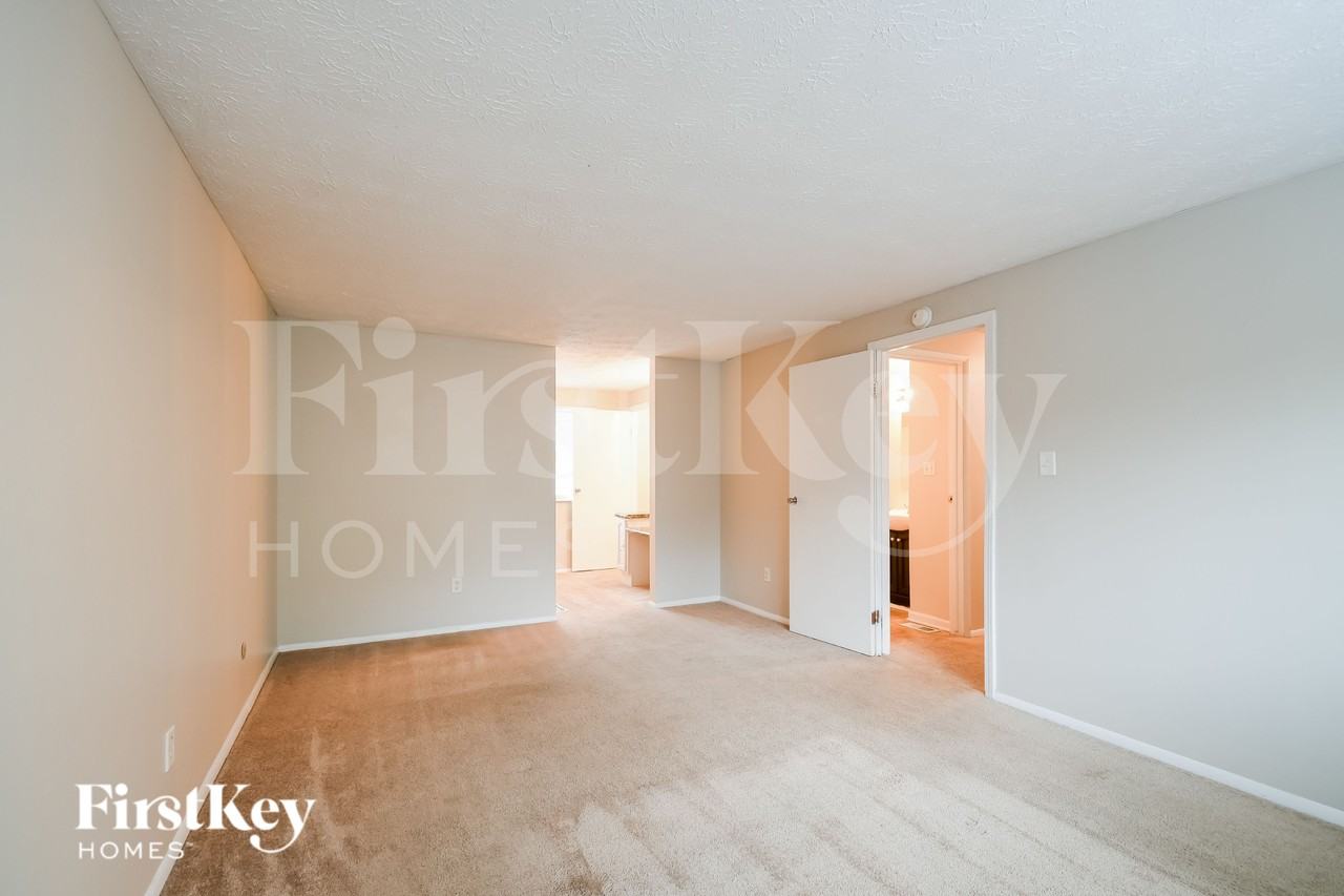 9026 Kasteel Way - Photo 6 of 15