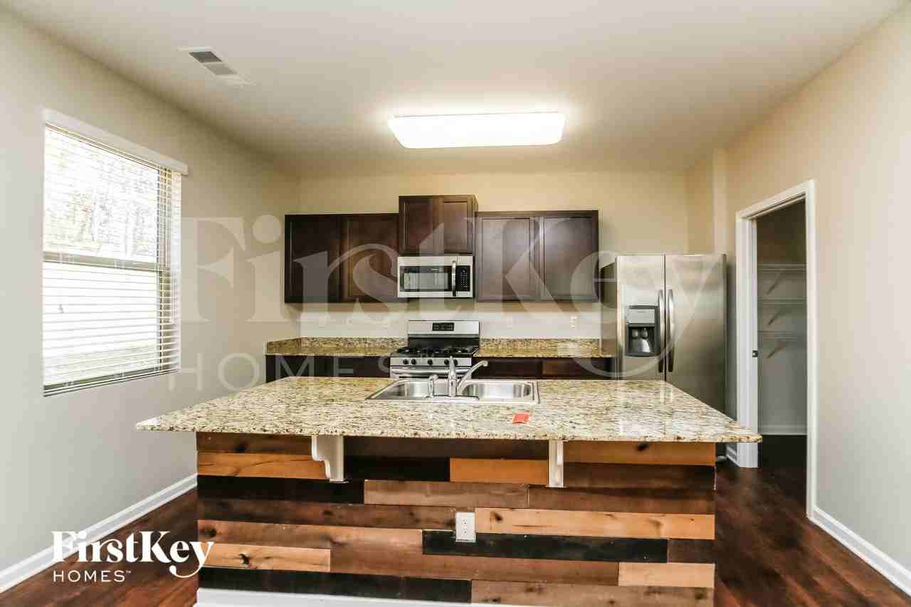 90 Westin Way - Photo 3 of 15