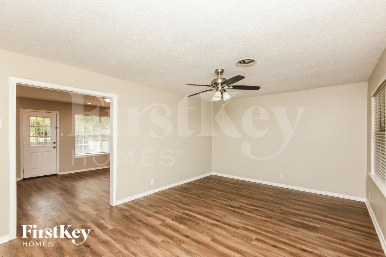 6508 Normandy Rd - Photo 7 of 16