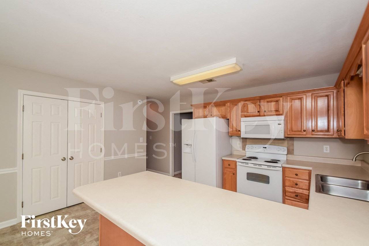 6296 Russet Landing Cir - Photo 7 of 15