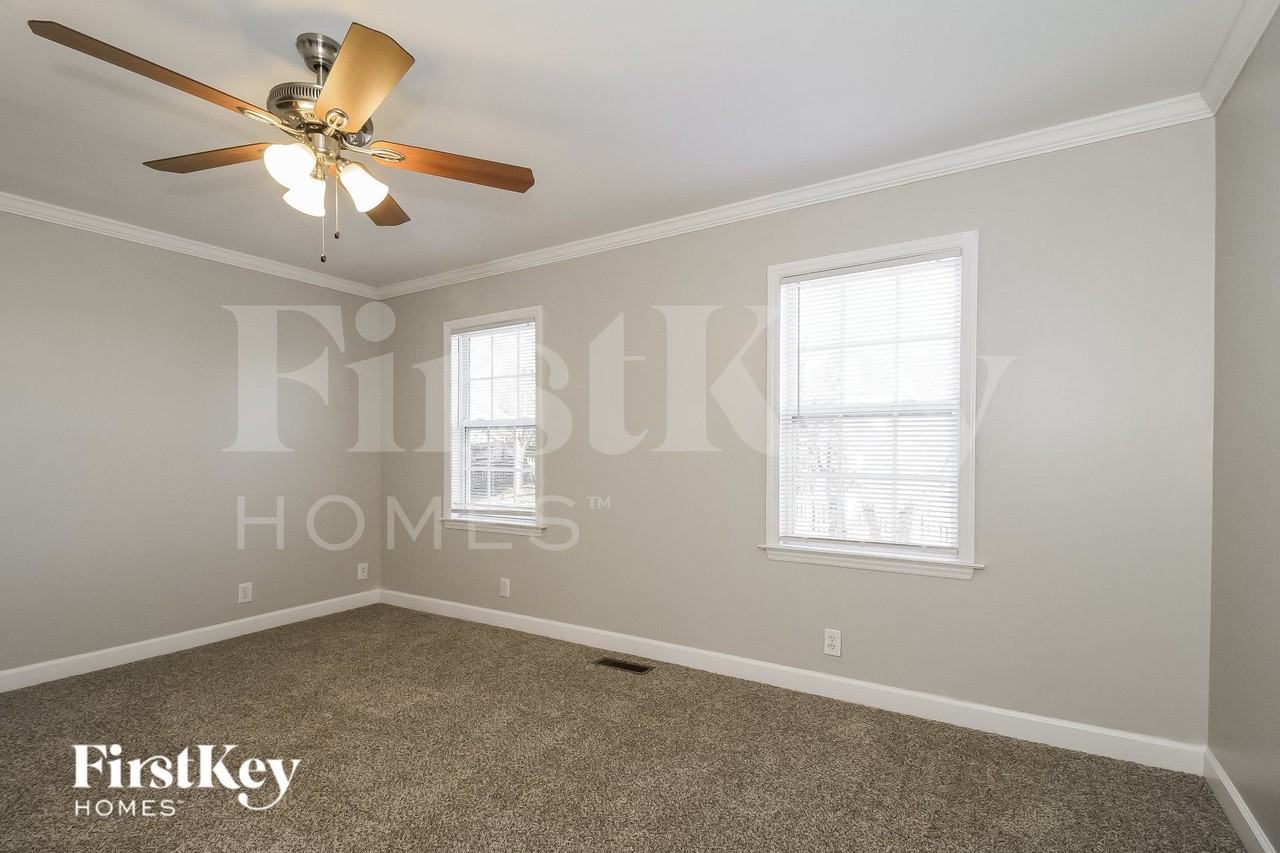 4585 Peter Pfaff Dr - Photo 7 of 15