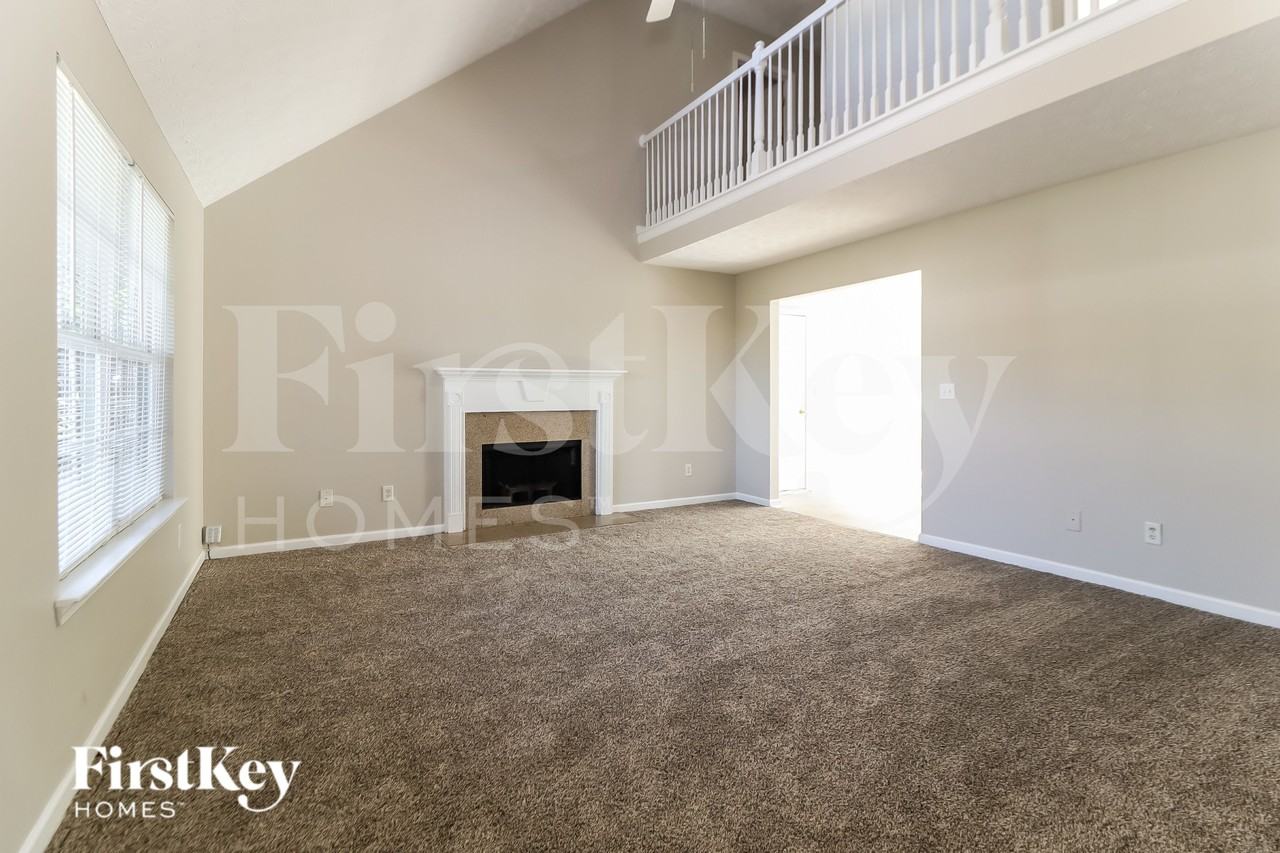 4513 Waterman Dr - Photo 3 of 16