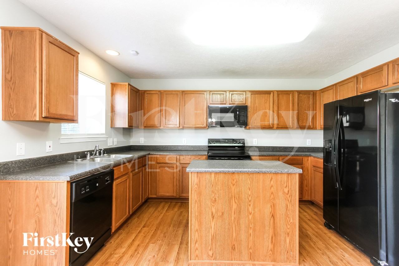 3537 Birchfield Pl - Photo 5 of 16