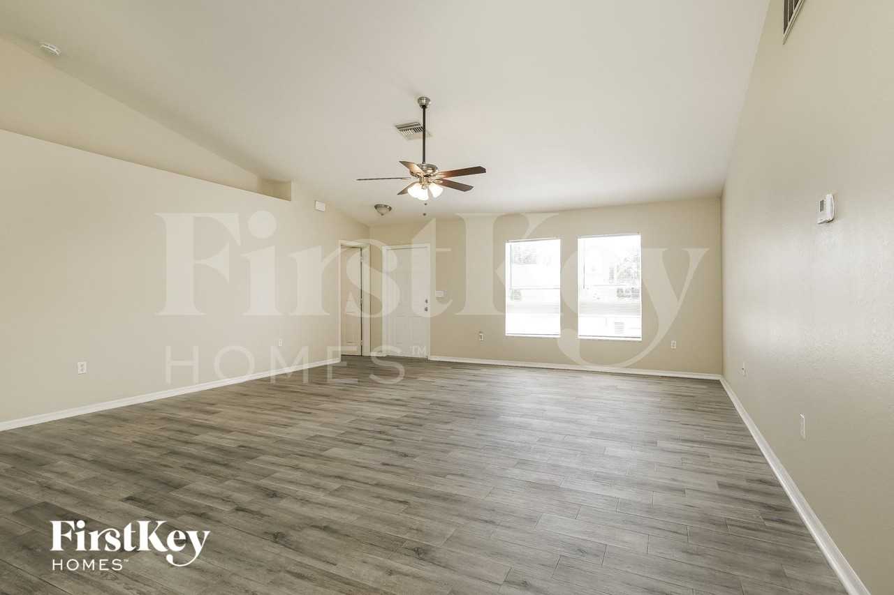 3506 Nepl - Photo 2 of 15