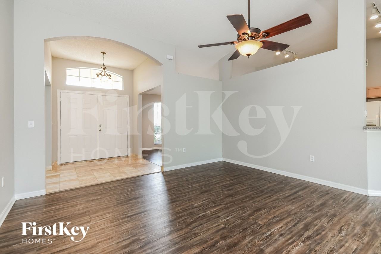 316 Drum Ln - Photo 4 of 17