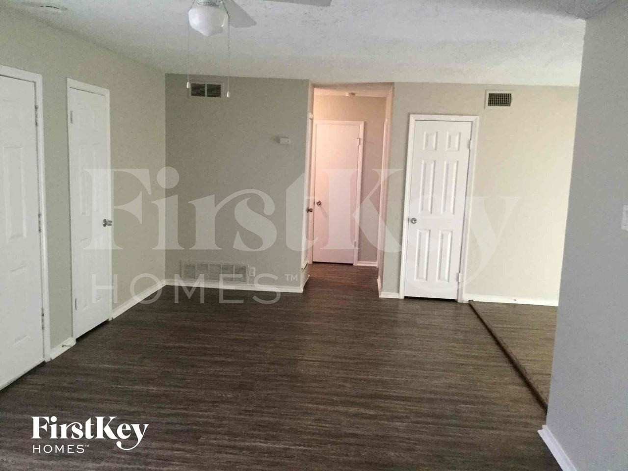3101 Marydale Rd - Photo 2 of 12