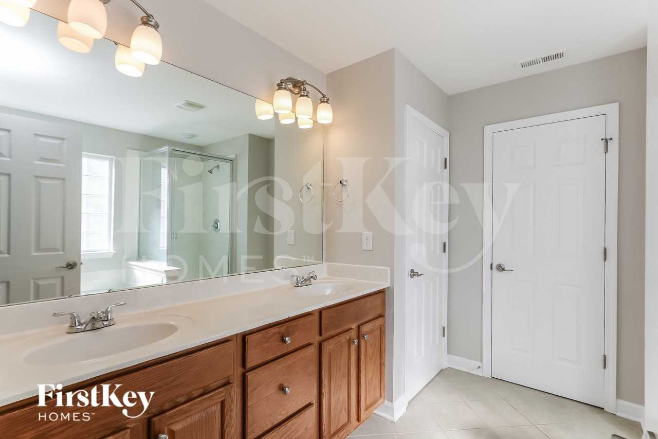 1376 Bottle Brush Ln - Photo 7 of 15