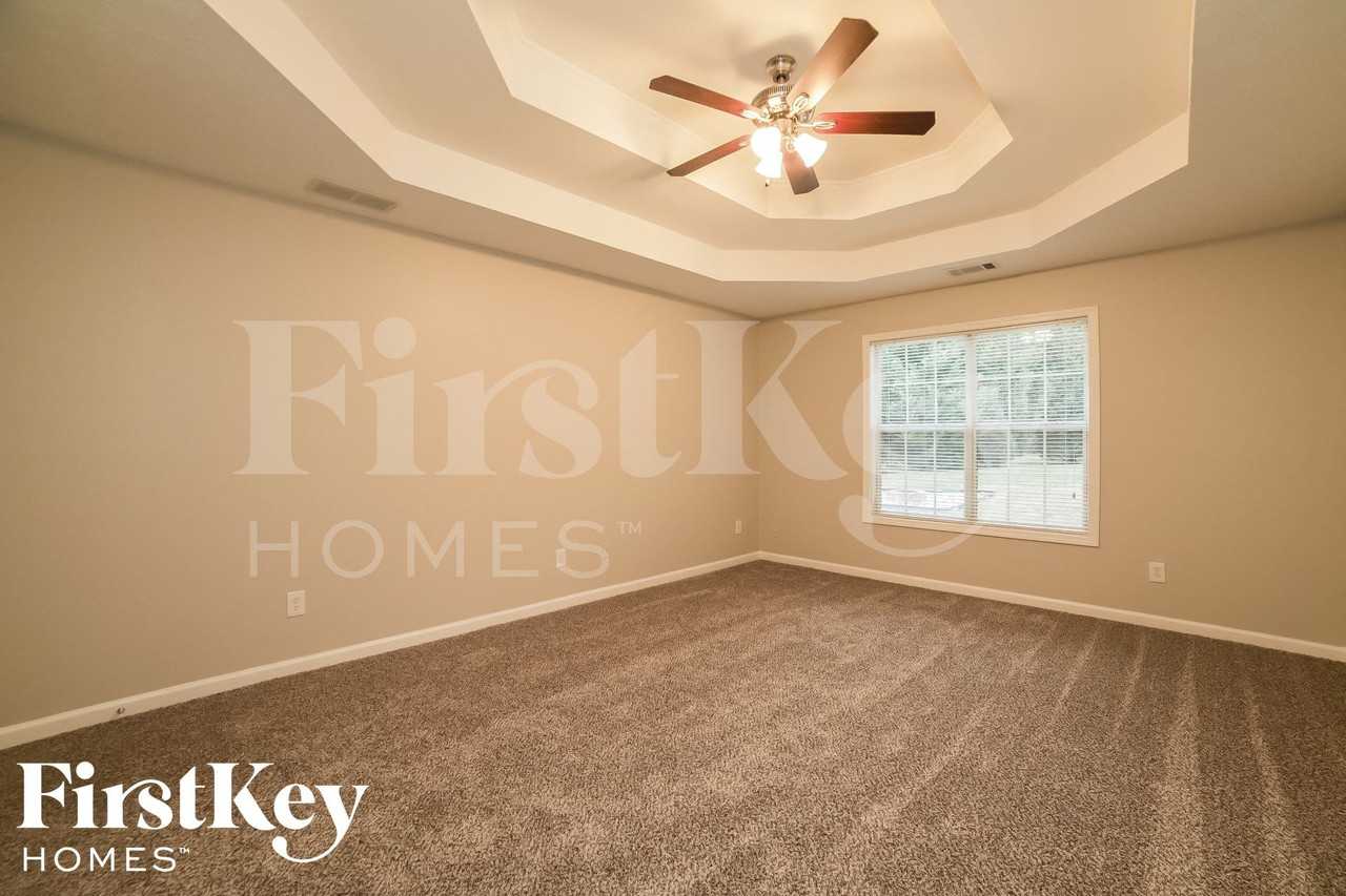 1360 Princeton View Ct - Photo 7 of 15