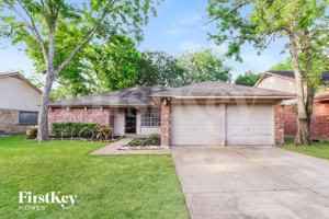 featured image of 13323 Oak Ledge Dr