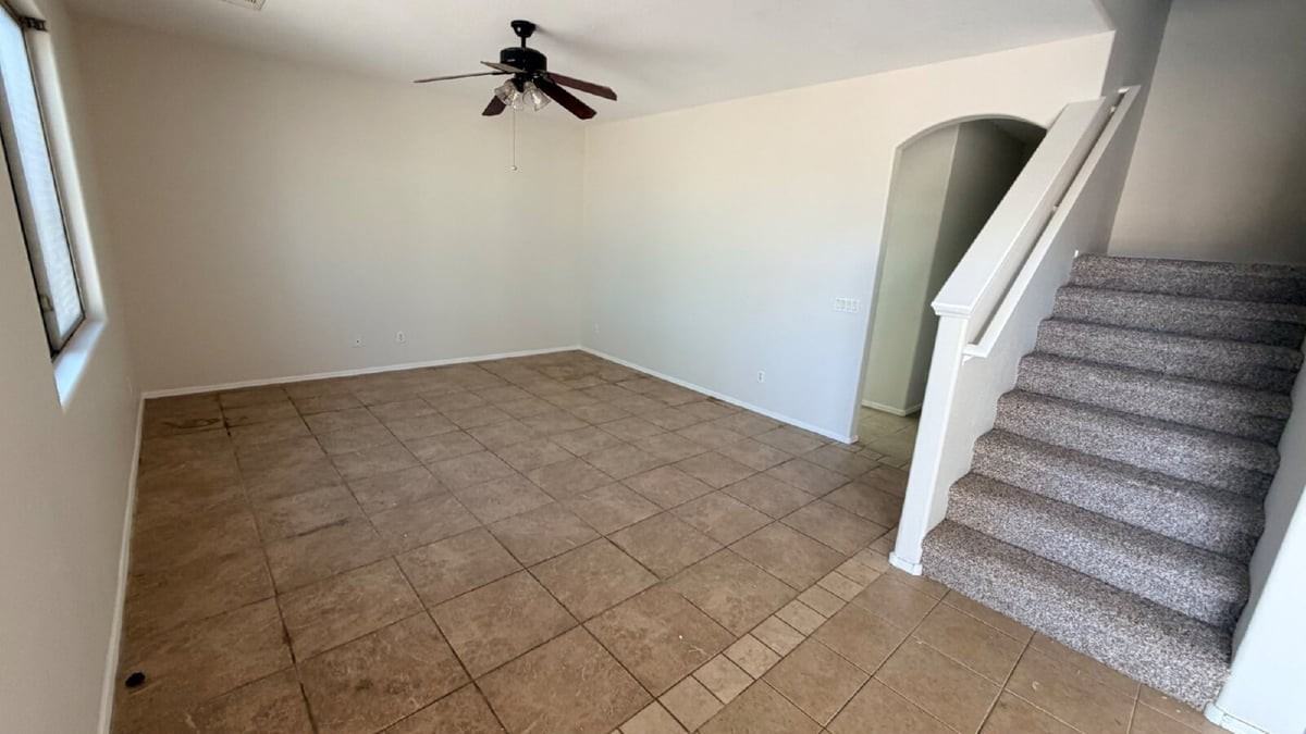 43531 W Oster Dr - Photo 3 of 16