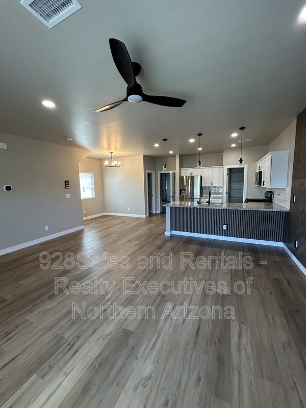 12217 Bliss Ave - Photo 6 of 24