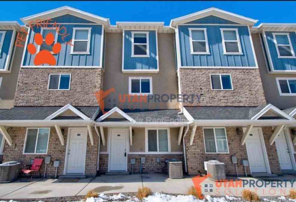 8172 N Broken Spoke Ln - Photo 3 of 10