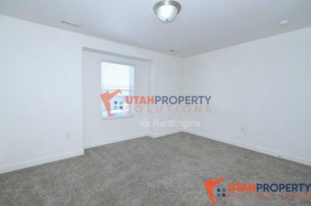 8172 N Broken Spoke Ln - Photo 5 of 10