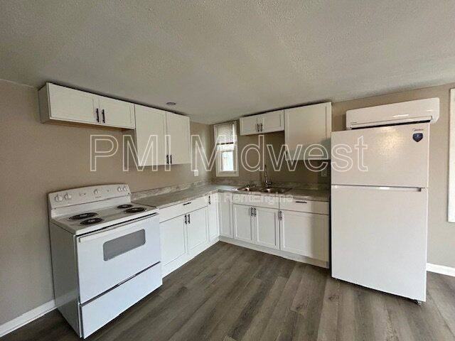 1408 Holland St #A - Photo 5 of 10