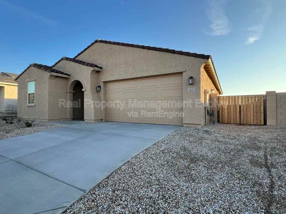 3435 S 177th Dr - Photo 3 of 10